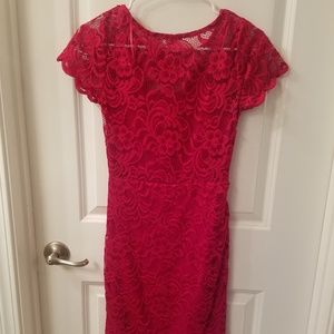 Beautiful red lace dress!